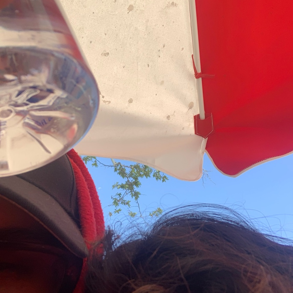 Meet your Posher, Caitlan